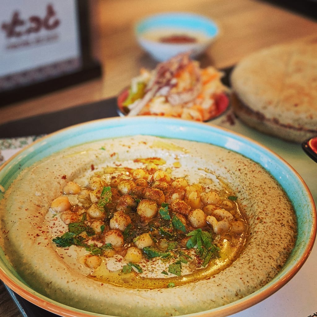 Hummus for falafel